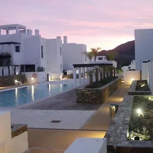 https://monika-playa-macenas-mojacar.es-andalucia.com